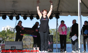 Cia Tweel warms up CIBC Run for the Cure